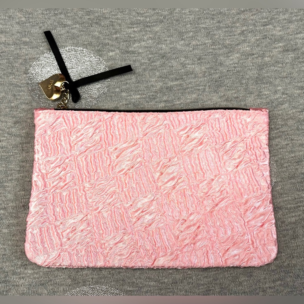 5 for $15! Ipsy Pink Ruched Satin Bag w/ Gold Heart Black Bow Charm